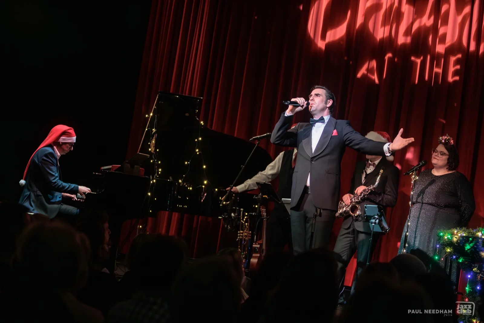 2023 21 21 // Christmas at the Club mit Teddy Schmacht