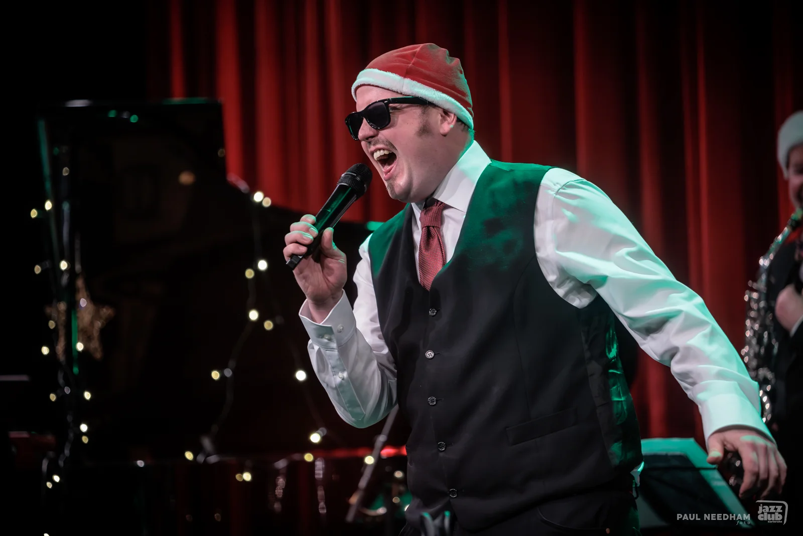 2023 21 21 // Christmas at the Club mit Teddy Schmacht