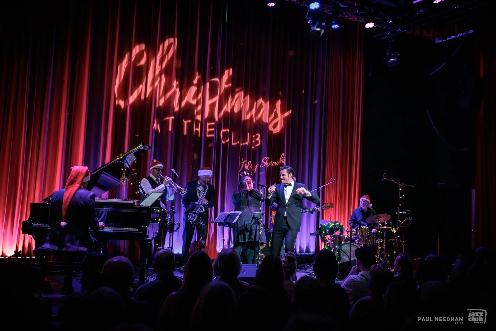 2023 21 21 // Christmas at the Club mit Teddy Schmacht