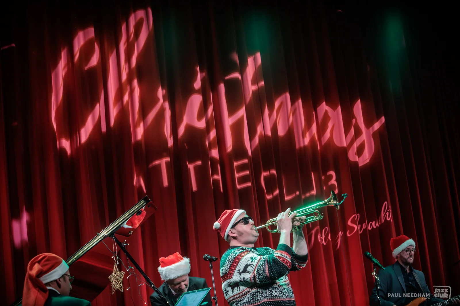 2023 21 21 // Christmas at the Club mit Teddy Schmacht