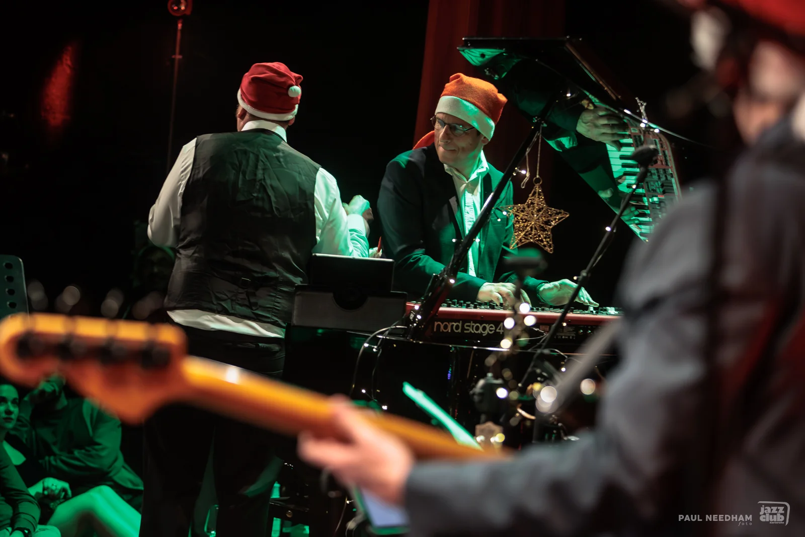 2023 21 21 // Christmas at the Club mit Teddy Schmacht